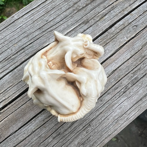 1995 Harmony Kingdom Ed’s Safari Elephant Trinket Box Wild Ones Preowned Resin - Picture 3 of 16